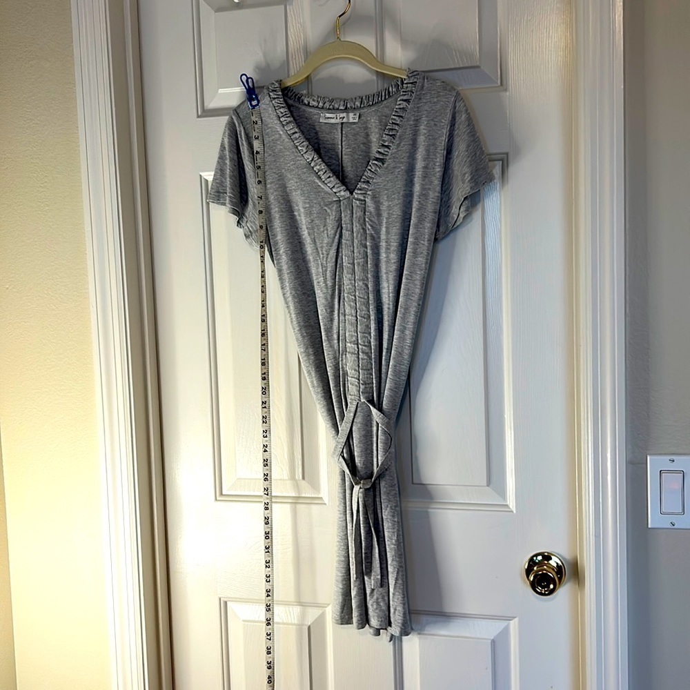 Summer & Sage Women's V-back Cinch Tie Back Gray Jersey Knit Midi Dress Size M